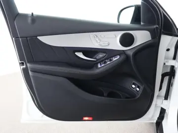 GLC 300 e 4M AMG Night Pano AHK Memory LED 360