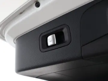 GLC 300 e 4M AMG Night Pano AHK Memory LED 360