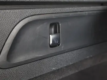 GLC 300 e 4M AMG Night Pano AHK Memory LED 360