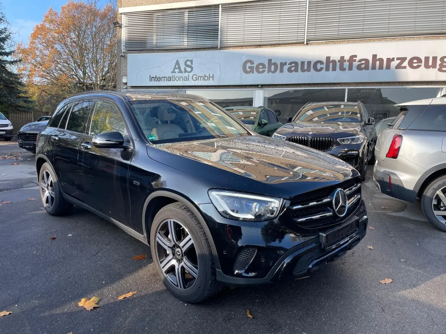 GLC 300e 4M Panorama Airmatic Keyless ACC AHK 21