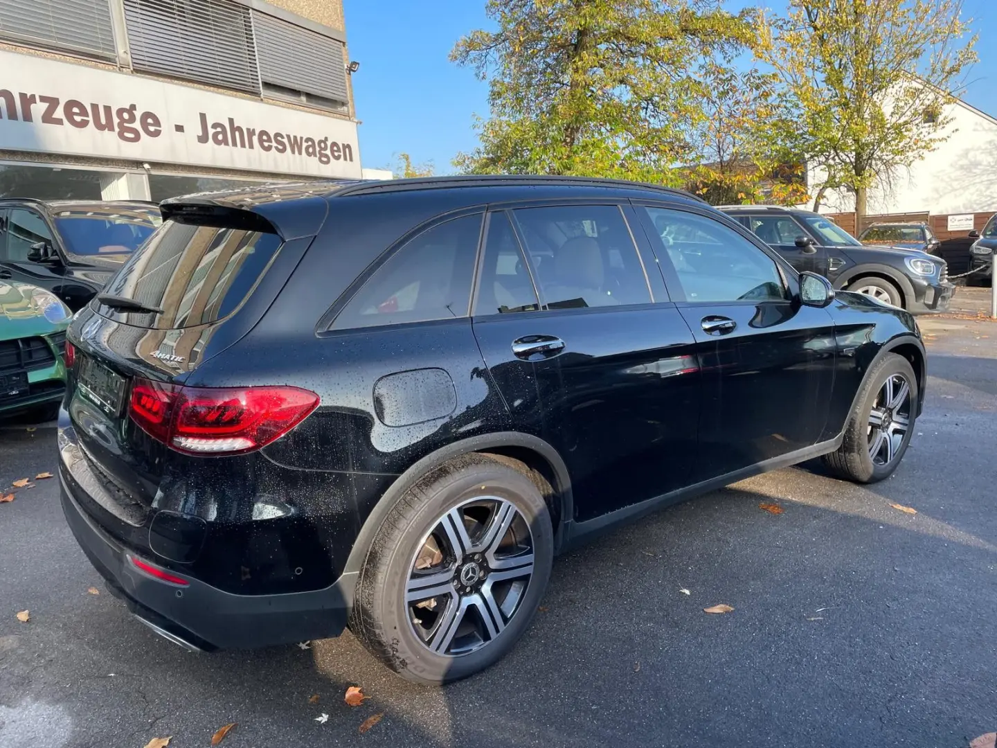 GLC 300e 4M Panorama Airmatic Keyless ACC AHK 21