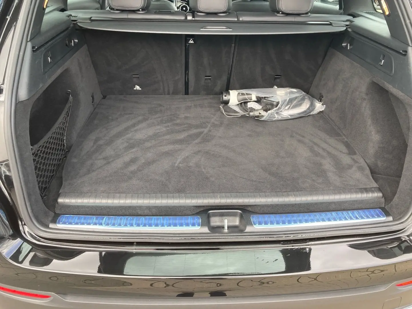 GLC 300 de 4M AMG MBUX digCock Dist AHK Pan Burm