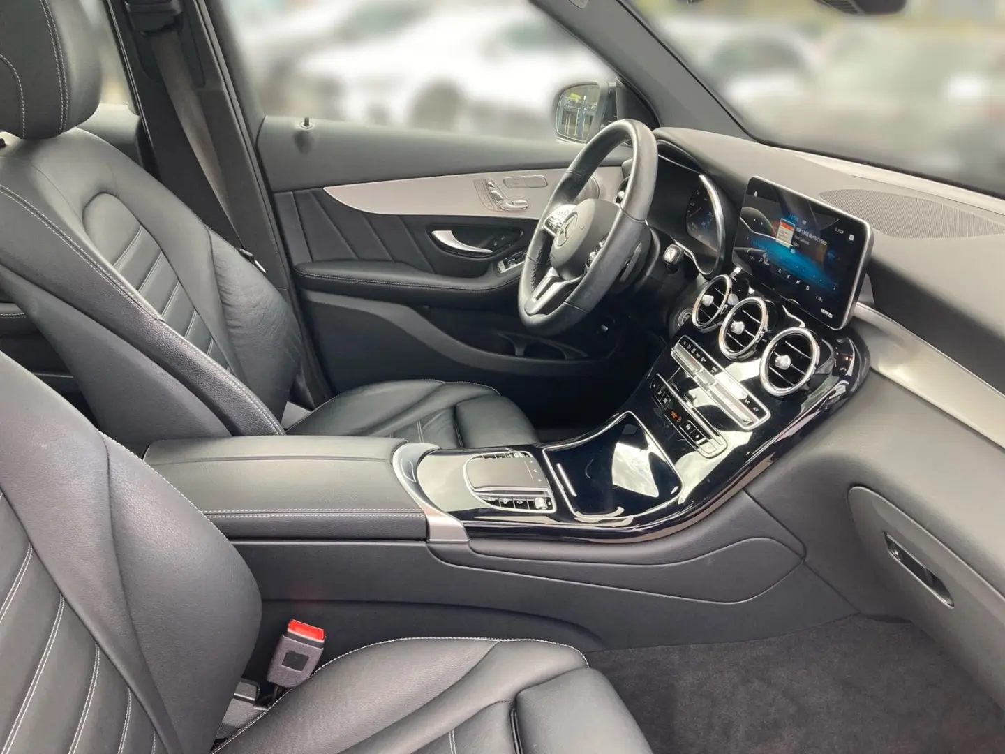 GLC 300 de 4M AMG MBUX digCock Dist AHK Pan Burm