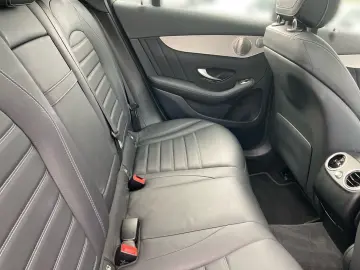 GLC 300 de 4M AMG MBUX digCock Dist AHK Pan Burm