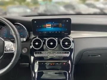 GLC 300 de 4M AMG MBUX digCock Dist AHK Pan Burm