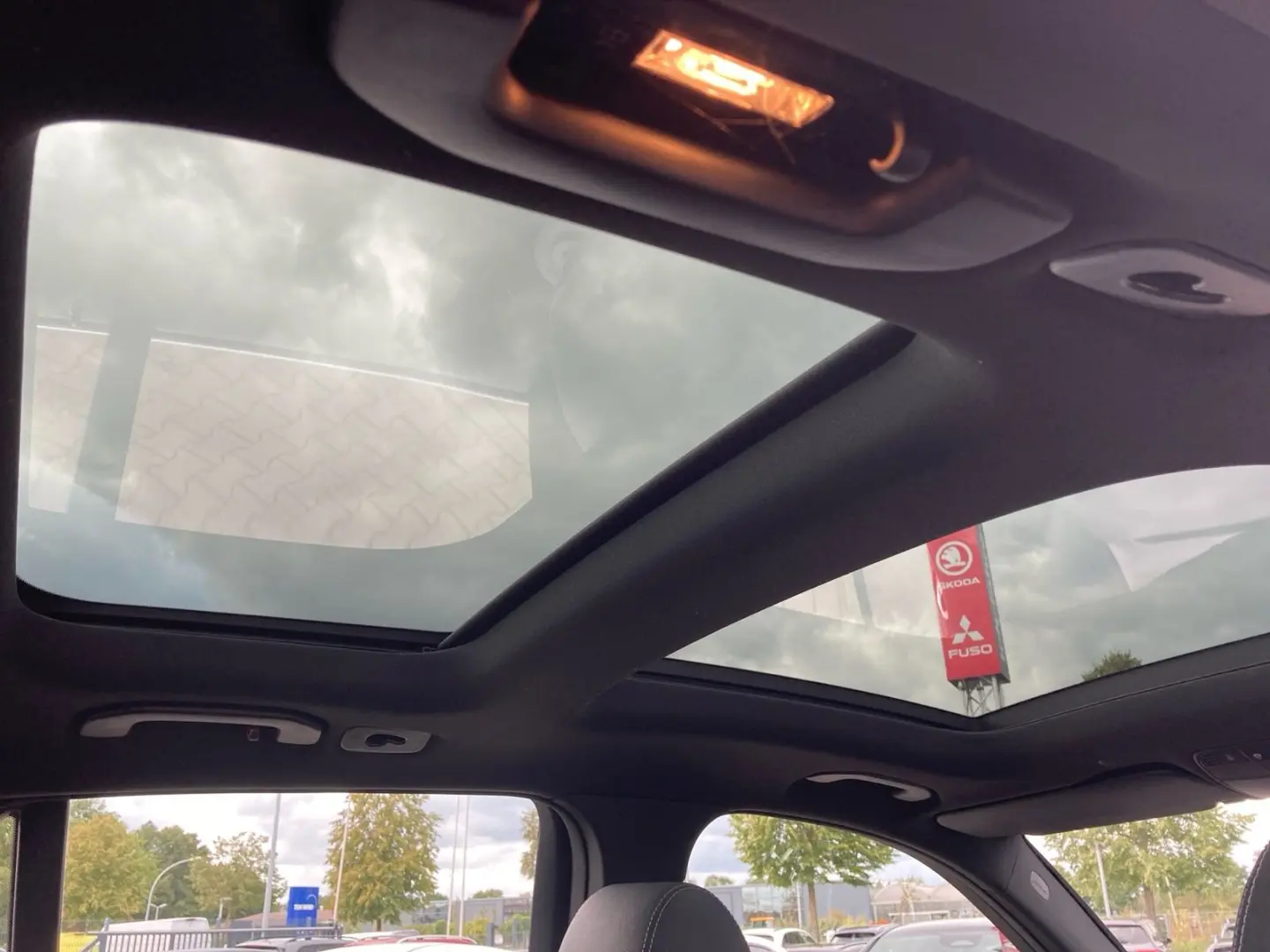 GLC 300 de 4M AMG MBUX digCock Dist AHK Pan Burm