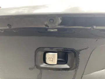 GLC 300 de 4M AMG MBUX digCock Dist AHK Pan Burm