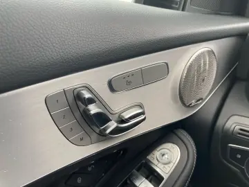 GLC 300 de 4M AMG MBUX digCock Dist AHK Pan Burm