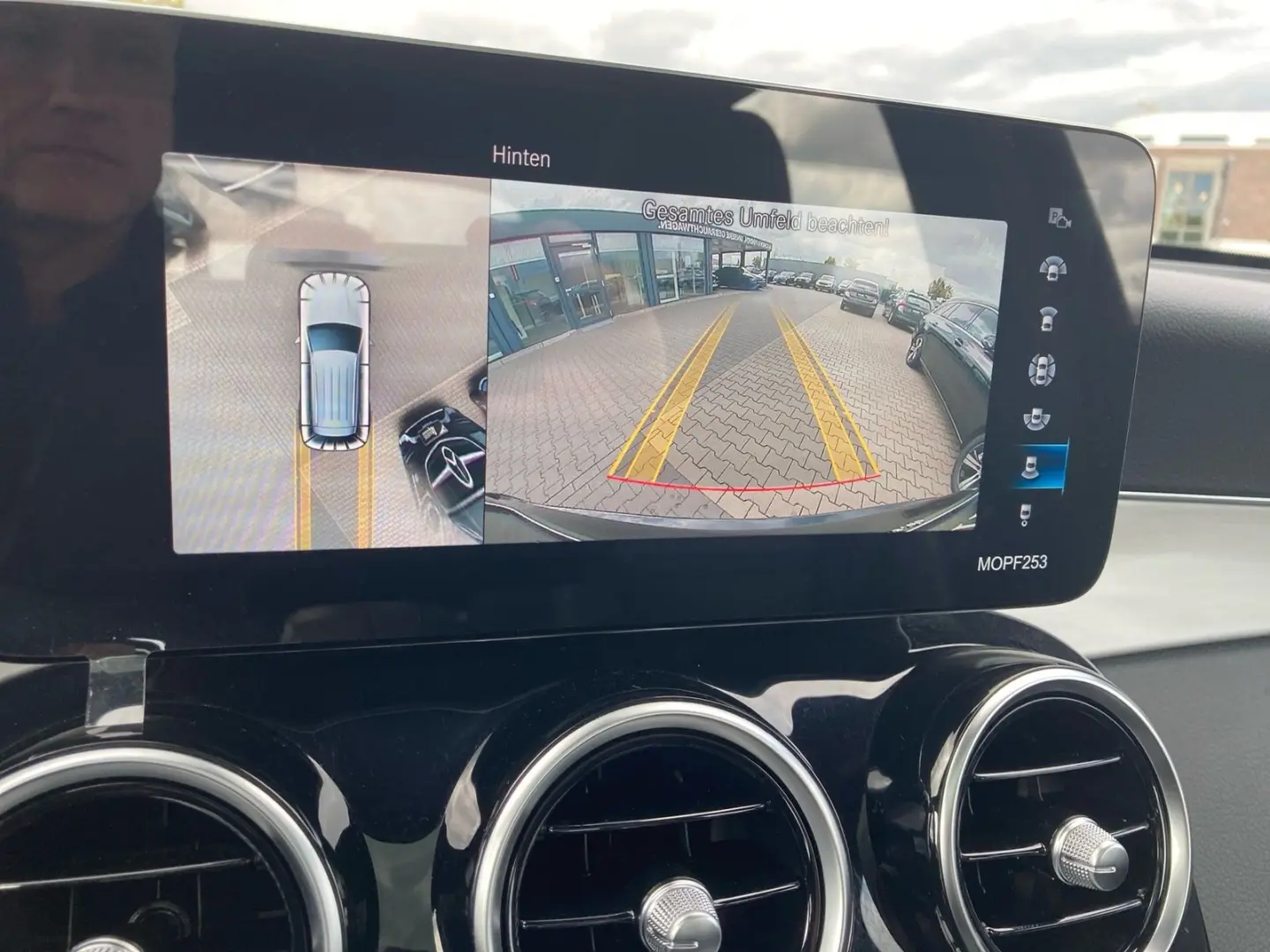 GLC 300 de 4M AMG MBUX digCock Dist AHK Pan Burm