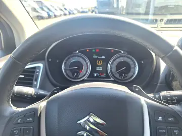 Suzuki S-Cross 1.5 HEV Passion