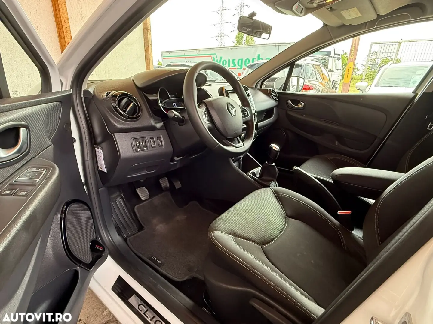 Renault Clio Estate TCe Zen