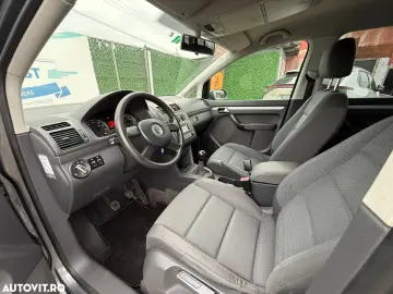 Volkswagen Touran 1.6 FSI Trendline