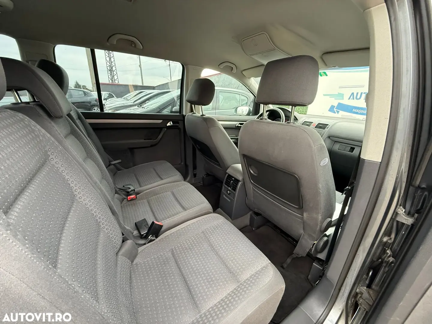 Volkswagen Touran 1.6 FSI Trendline