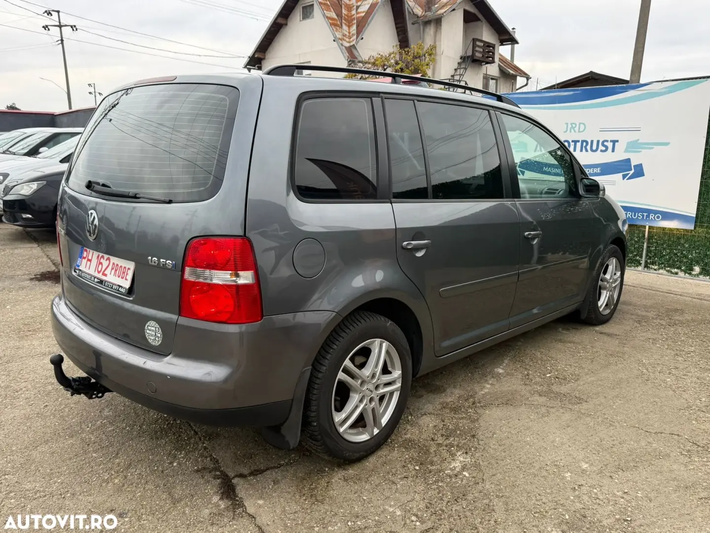 Volkswagen Touran 1.6 FSI Trendline