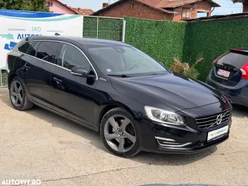 Volvo V60 D6 Plug-In-Hybrid AWD Geartronic Summum