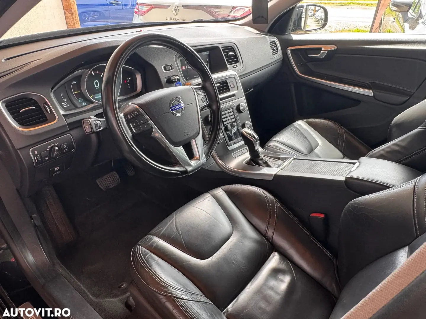 Volvo V60 D6 Plug-In-Hybrid AWD Geartronic Summum