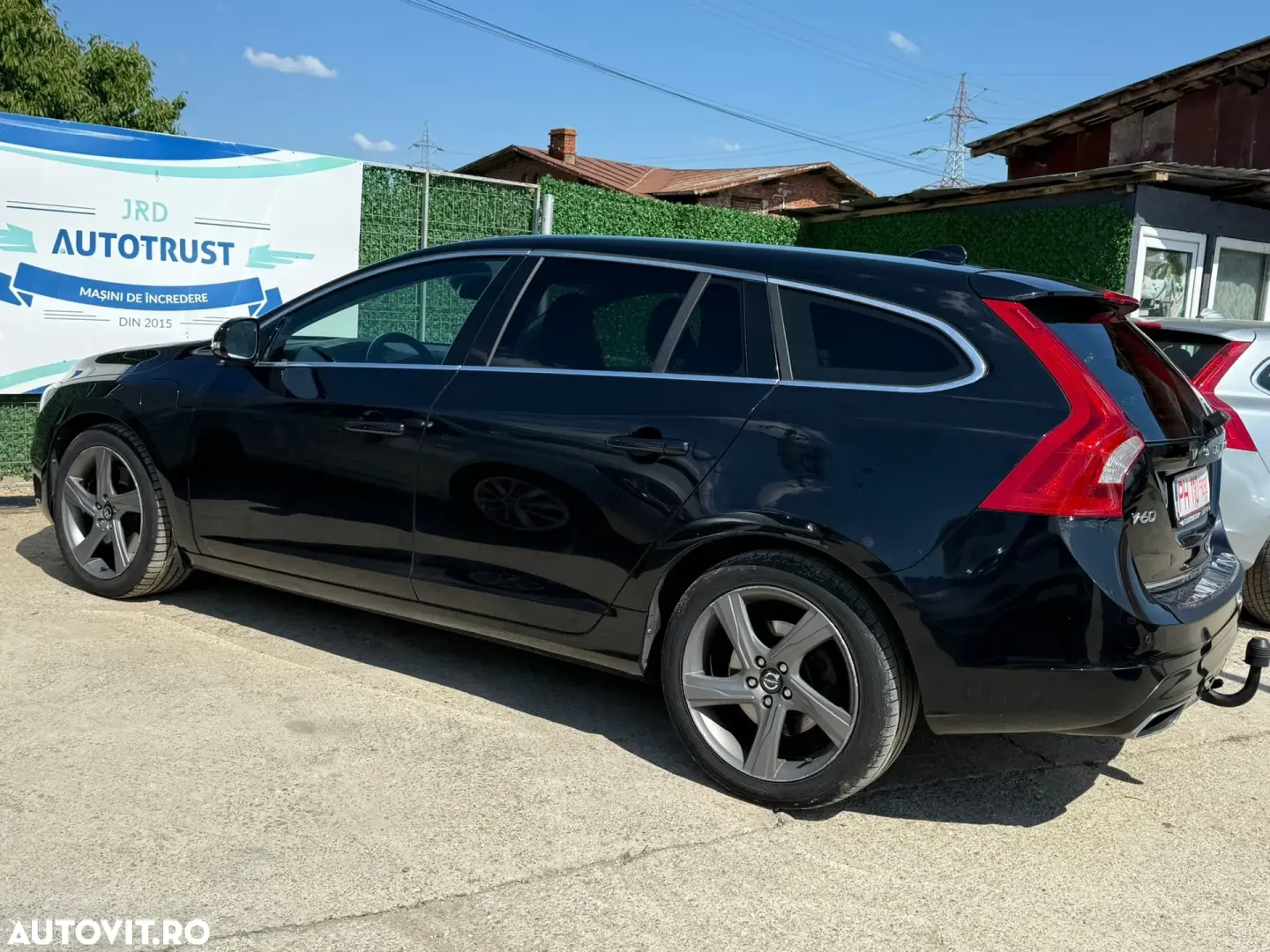 Volvo V60 D6 Plug-In-Hybrid AWD Geartronic Summum