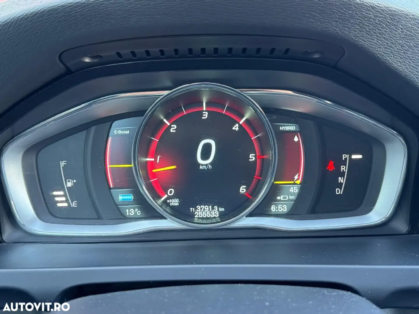 Volvo V60 D6 Plug-In-Hybrid AWD Geartronic Summum