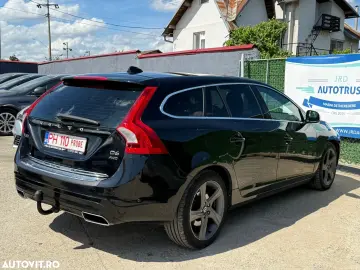 Volvo V60 D6 Plug-In-Hybrid AWD Geartronic Summum