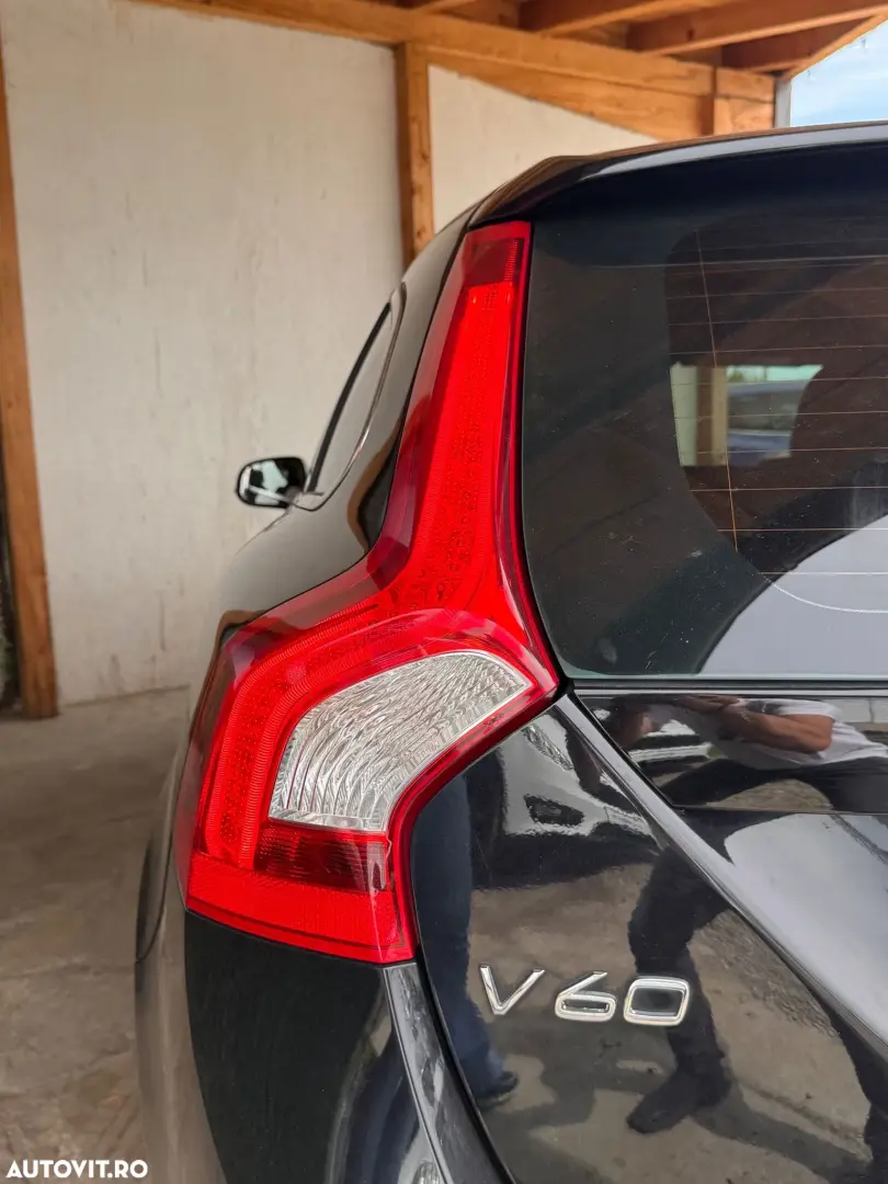 Volvo V60 D6 Plug-In-Hybrid AWD Geartronic Summum