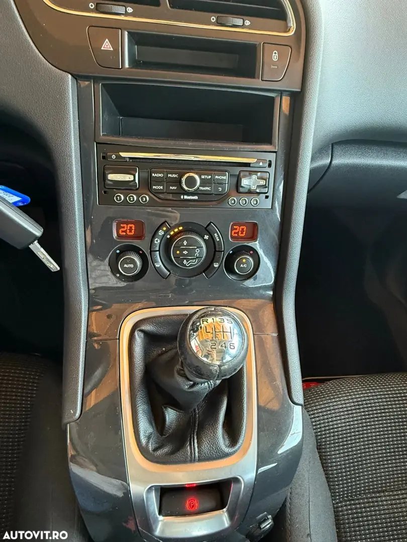 Peugeot 5008 HDI 115 Active