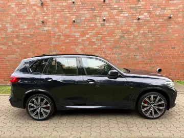 BMW X5 M50i SOFT-HUD-LED-LEDER-PANO