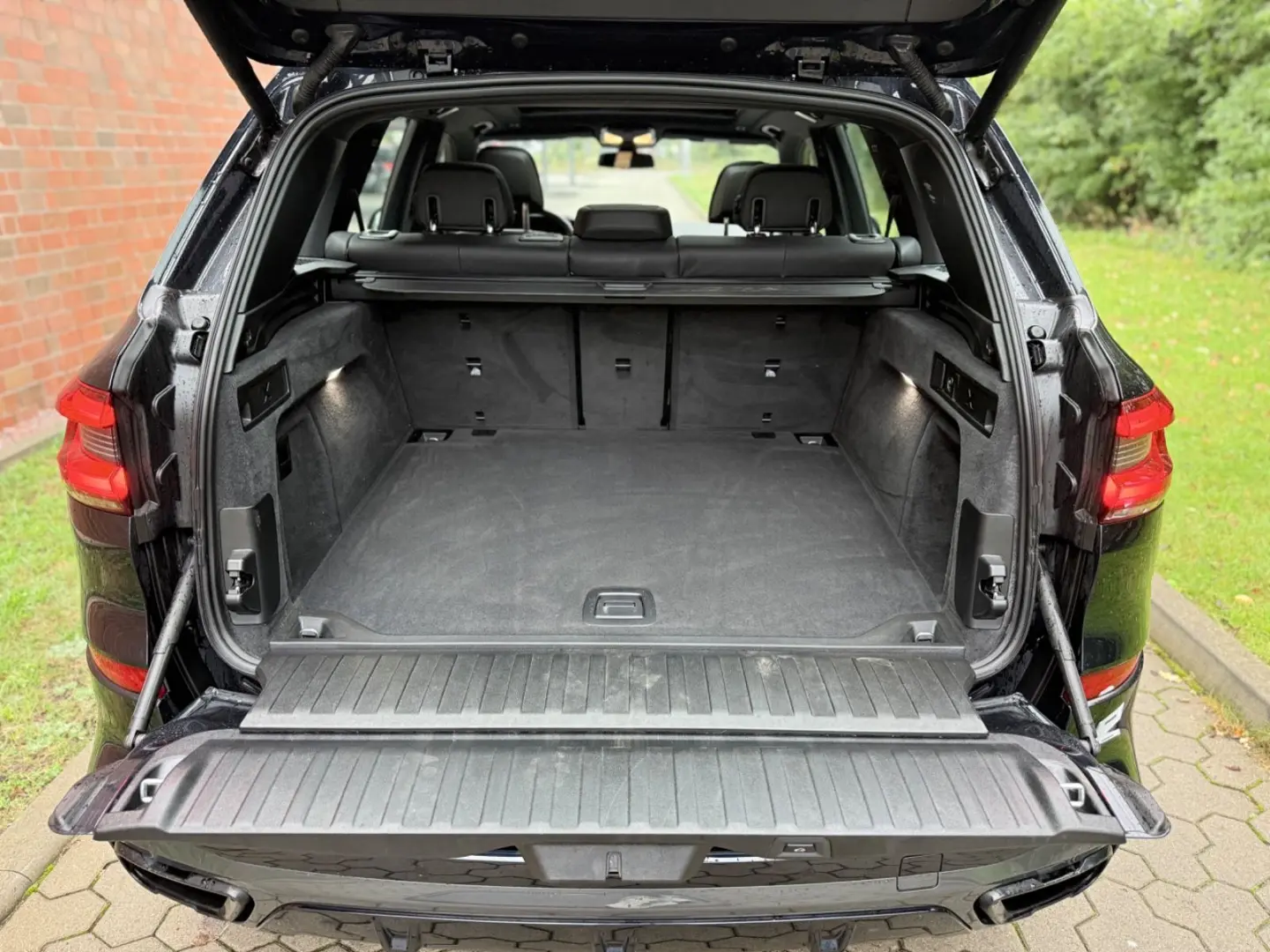 BMW X5 M50i SOFT-HUD-LED-LEDER-PANO