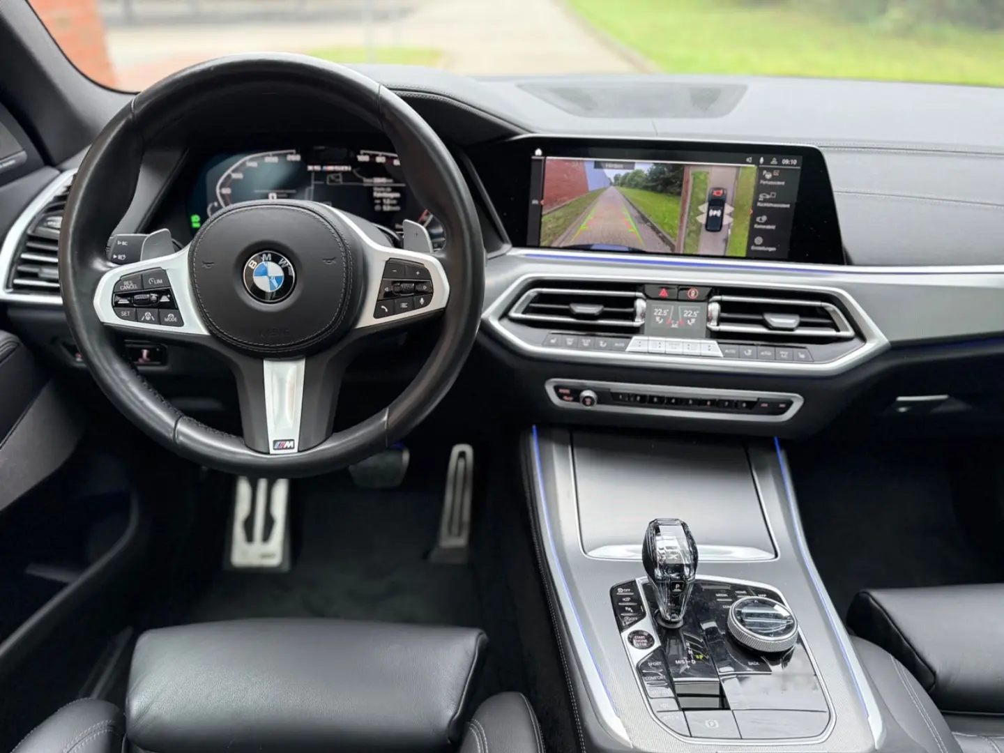 BMW X5 M50i SOFT-HUD-LED-LEDER-PANO