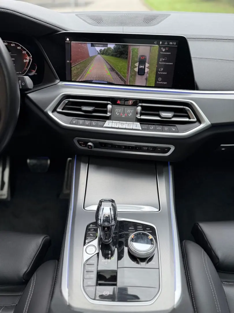 BMW X5 M50i SOFT-HUD-LED-LEDER-PANO