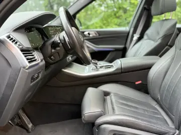 BMW X5 M50i SOFT-HUD-LED-LEDER-PANO