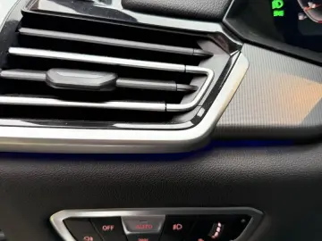 BMW X5 M50i SOFT-HUD-LED-LEDER-PANO