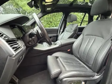 BMW X5 M50i SOFT-HUD-LED-LEDER-PANO