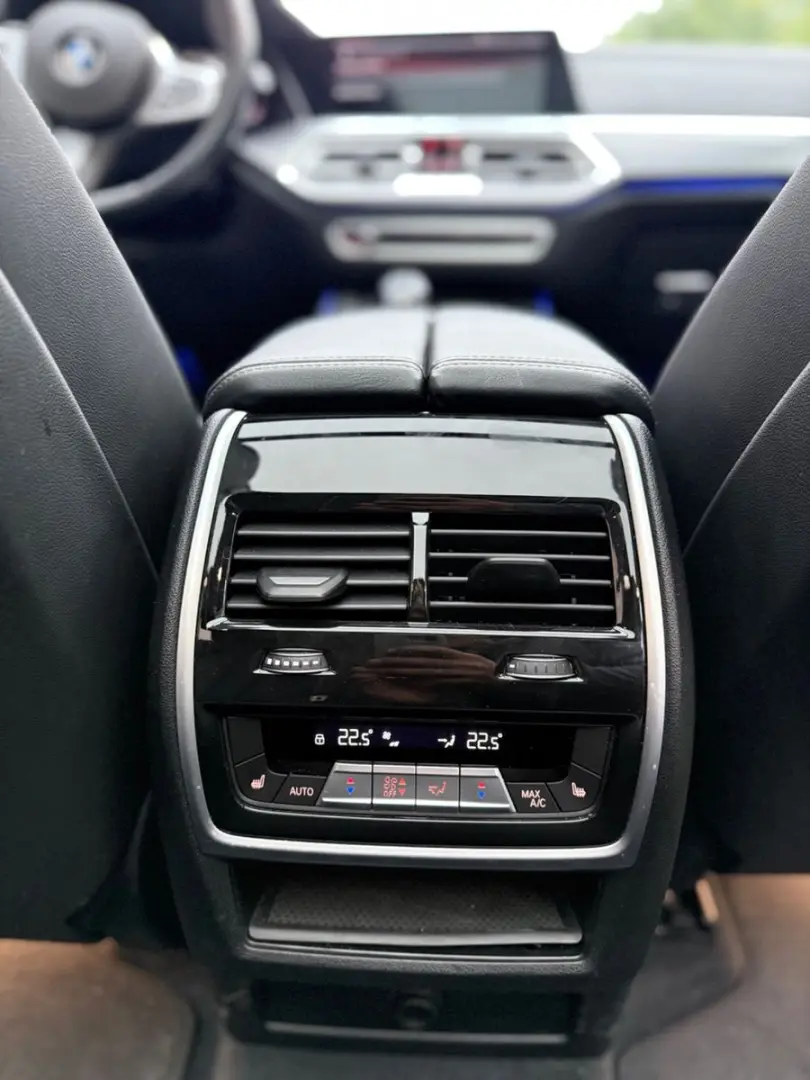 BMW X5 M50i SOFT-HUD-LED-LEDER-PANO