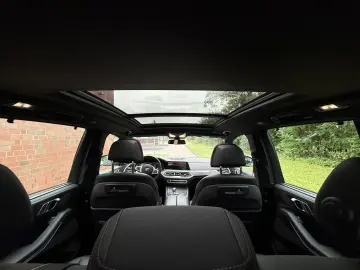 BMW X5 M50i SOFT-HUD-LED-LEDER-PANO