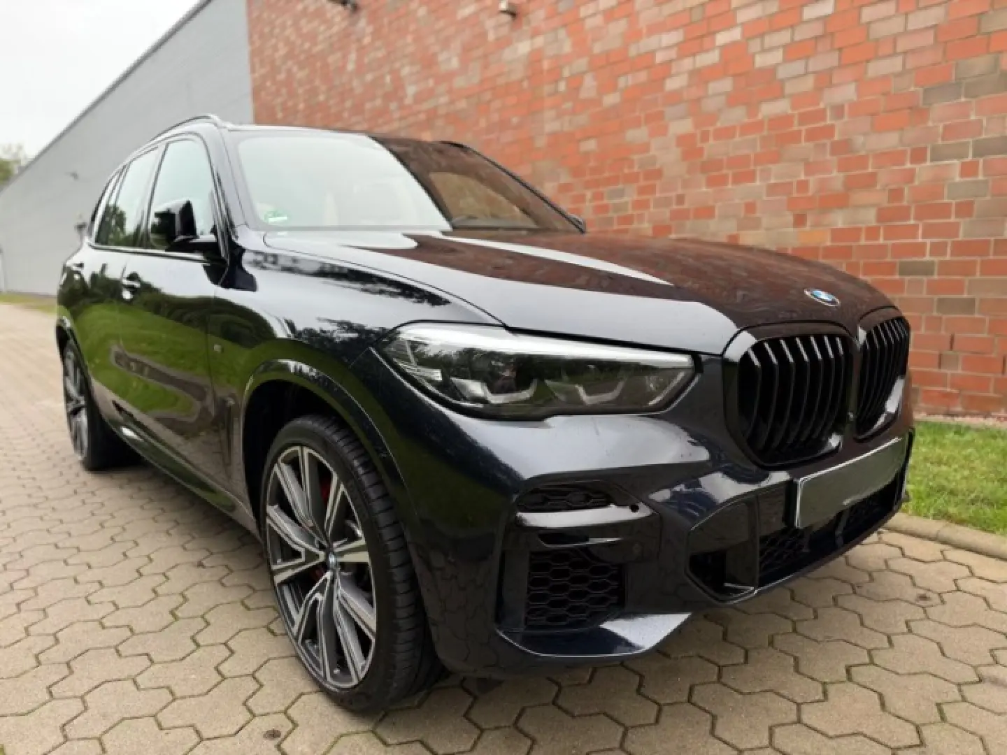 BMW X5 M50i SOFT-HUD-LED-LEDER-PANO