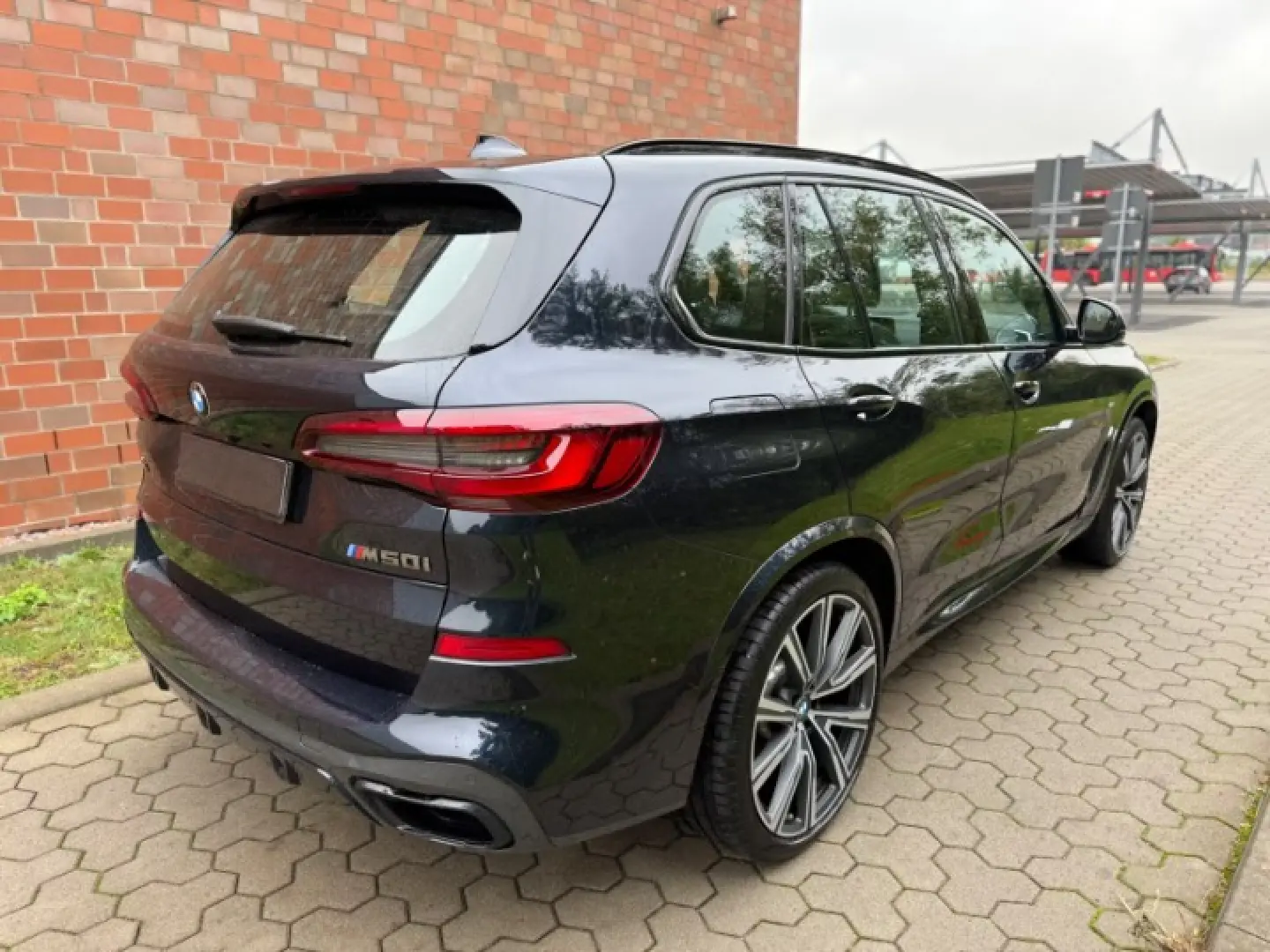BMW X5 M50i SOFT-HUD-LED-LEDER-PANO