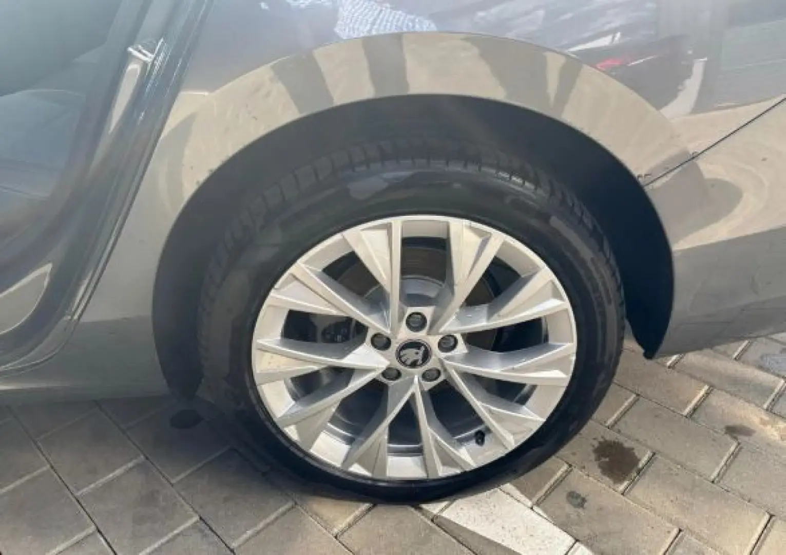 Skoda Superb 2.0 TDI DSG 4X4 Selection 194 CP