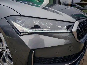 Skoda Superb 2.0 TDI DSG 4X4 Selection 194 CP