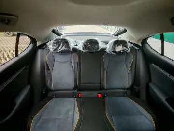 Skoda Superb 2.0 TDI DSG 4X4 Selection 194 CP