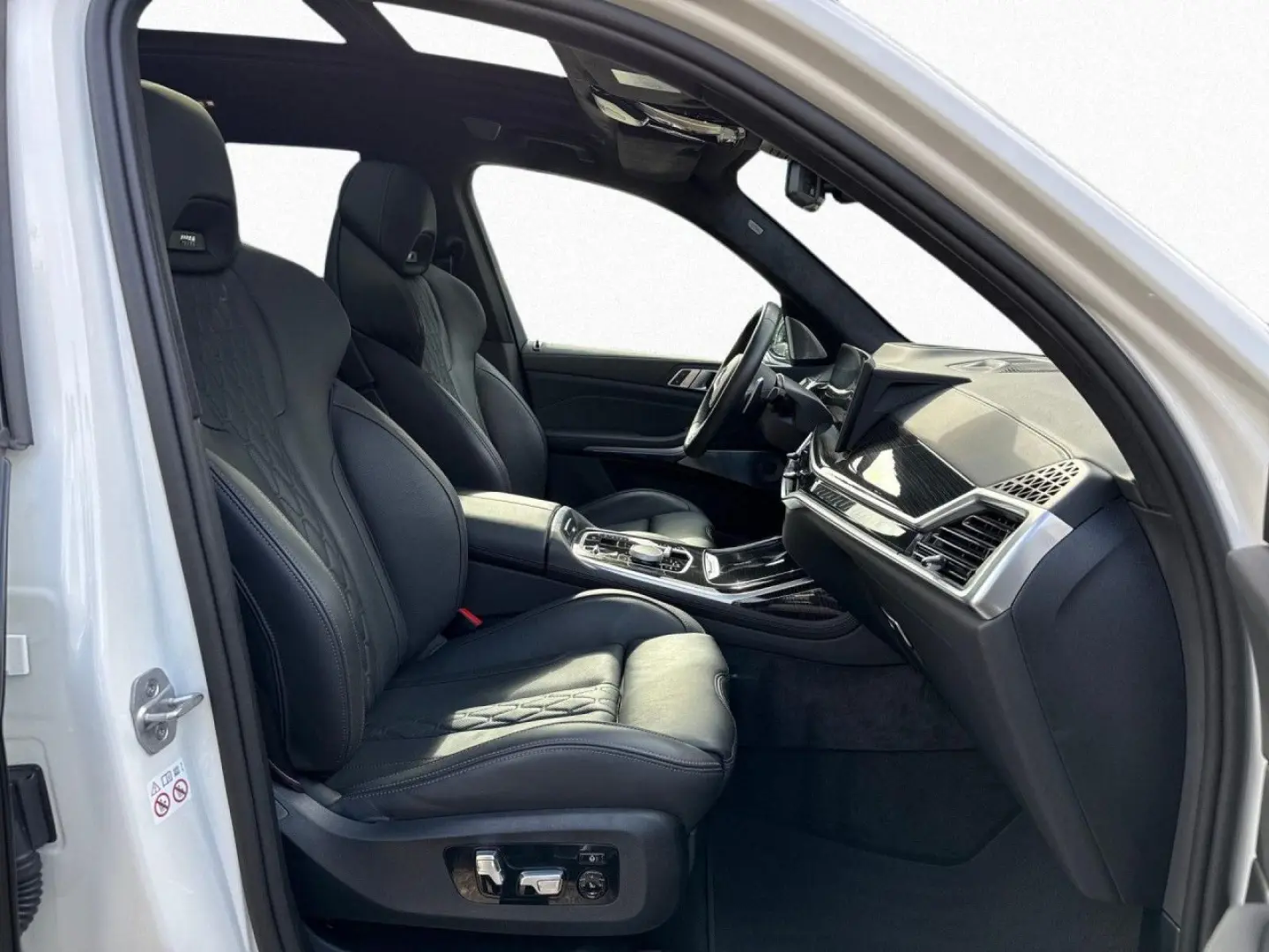 X7 M60i xDrive M SPORT PRO SkyL StHzg AHK Alu23