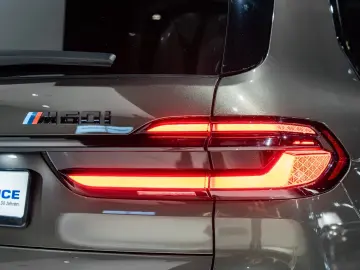 X7 M60i B&W LUFTFEDER. PANO 22 LM HUD 7-SITZ 1HD