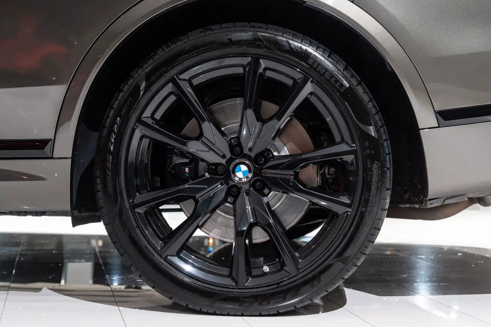 X7 M60i B&W LUFTFEDER. PANO 22 LM HUD 7-SITZ 1HD