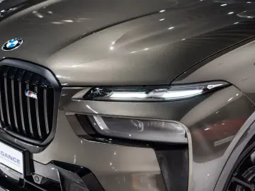 X7 M60i B&W LUFTFEDER. PANO 22 LM HUD 7-SITZ 1HD