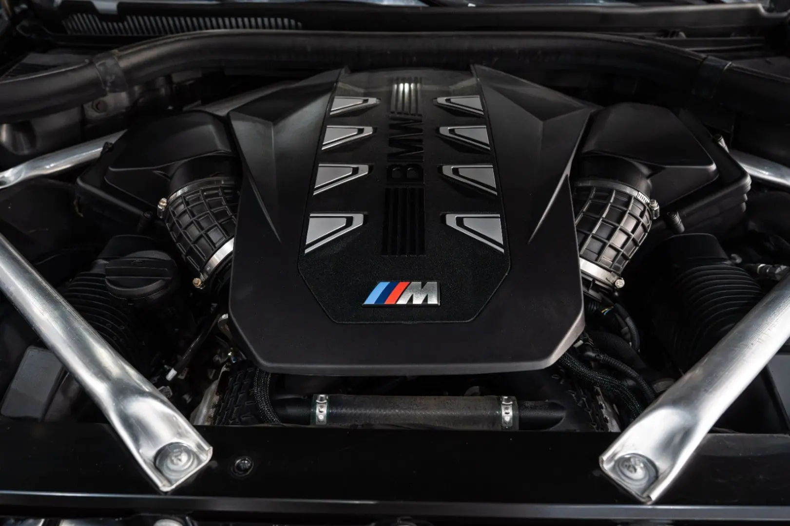 X7 M60i B&W LUFTFEDER. PANO 22 LM HUD 7-SITZ 1HD