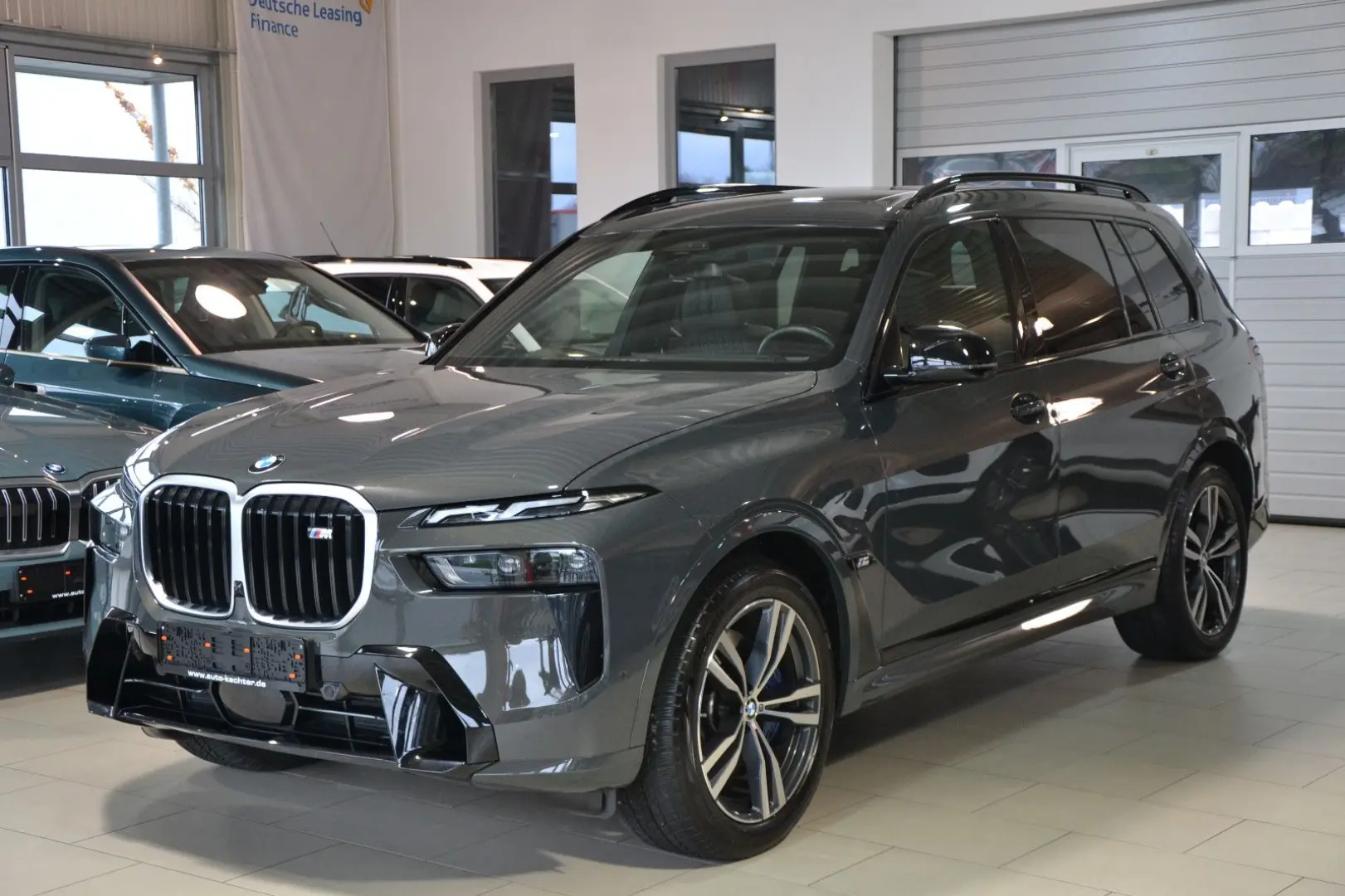 X7 M60i
