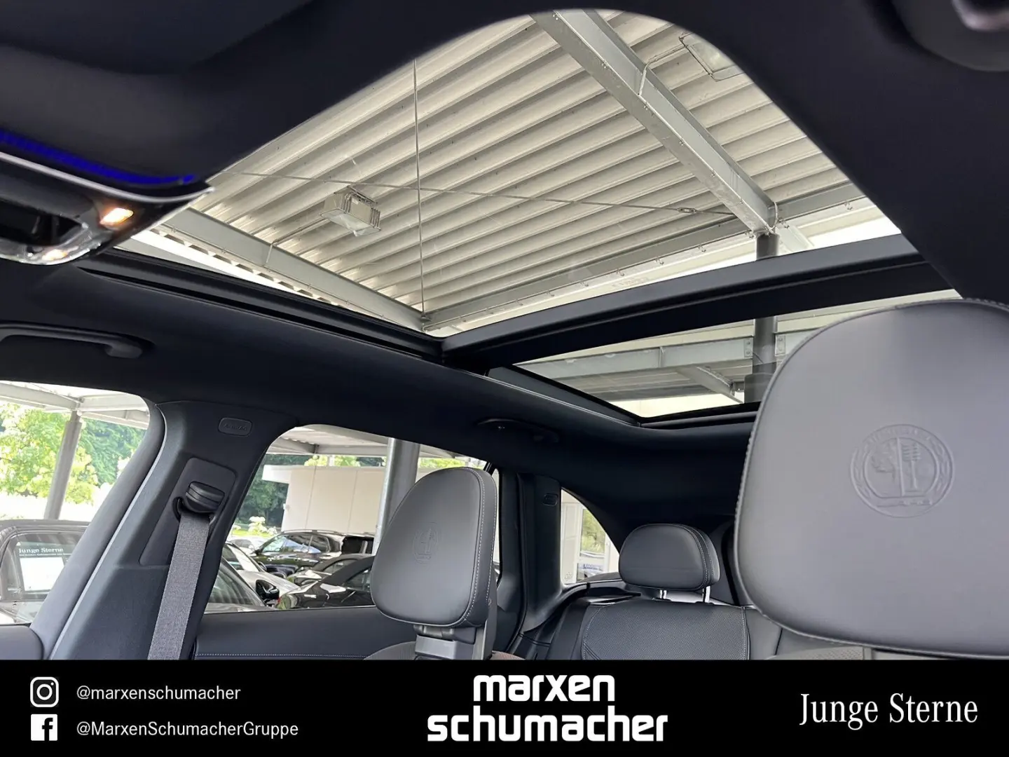 AMG GLC 63 S E PERF Drivers Pano Bur3D AHK Night