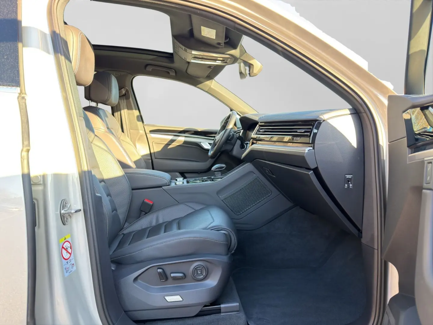 Touareg 3.0 eHybrid 4M ELEGANCE LUFT MASSAGE KLI