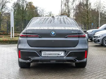 BMW 750e xDrive M Sport