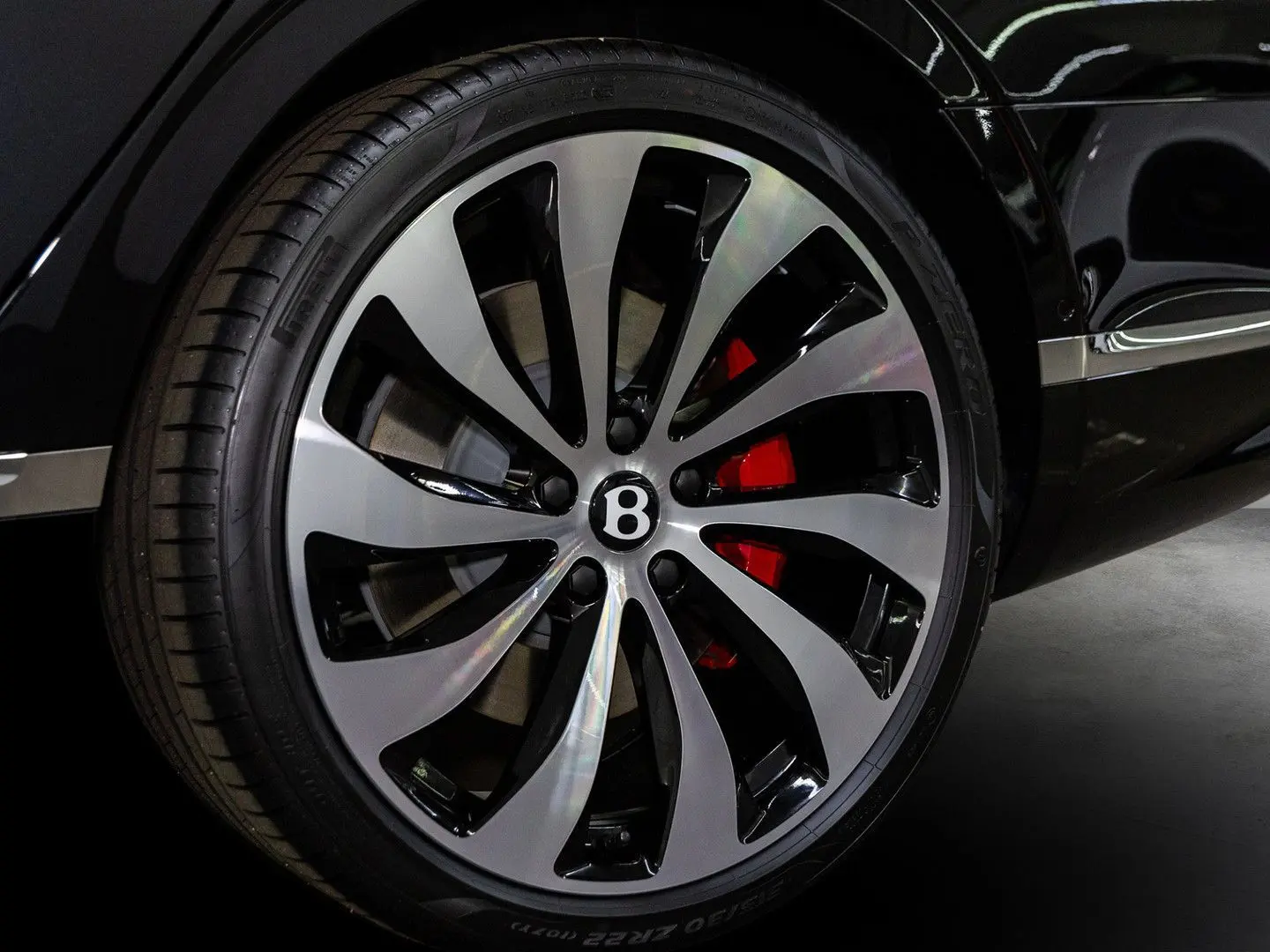 Flying Spur V8 Azure   Piano Linen Veneer   Rota