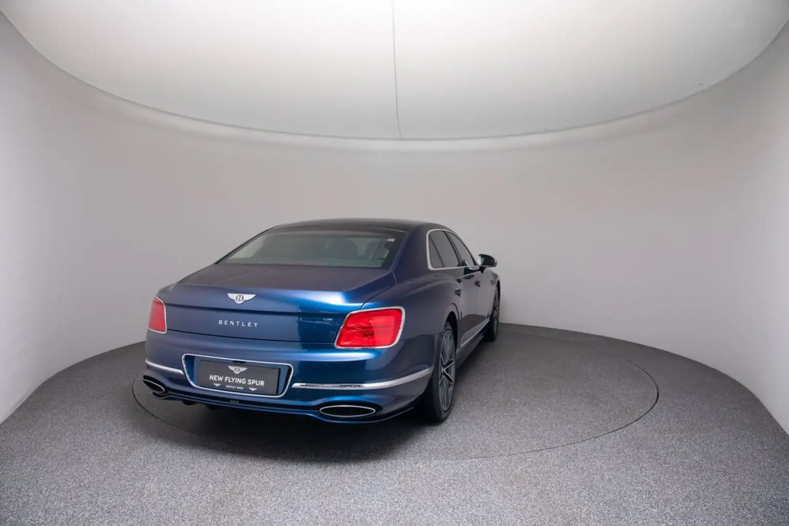 Flying Spur Mulliner V8 Hybrid